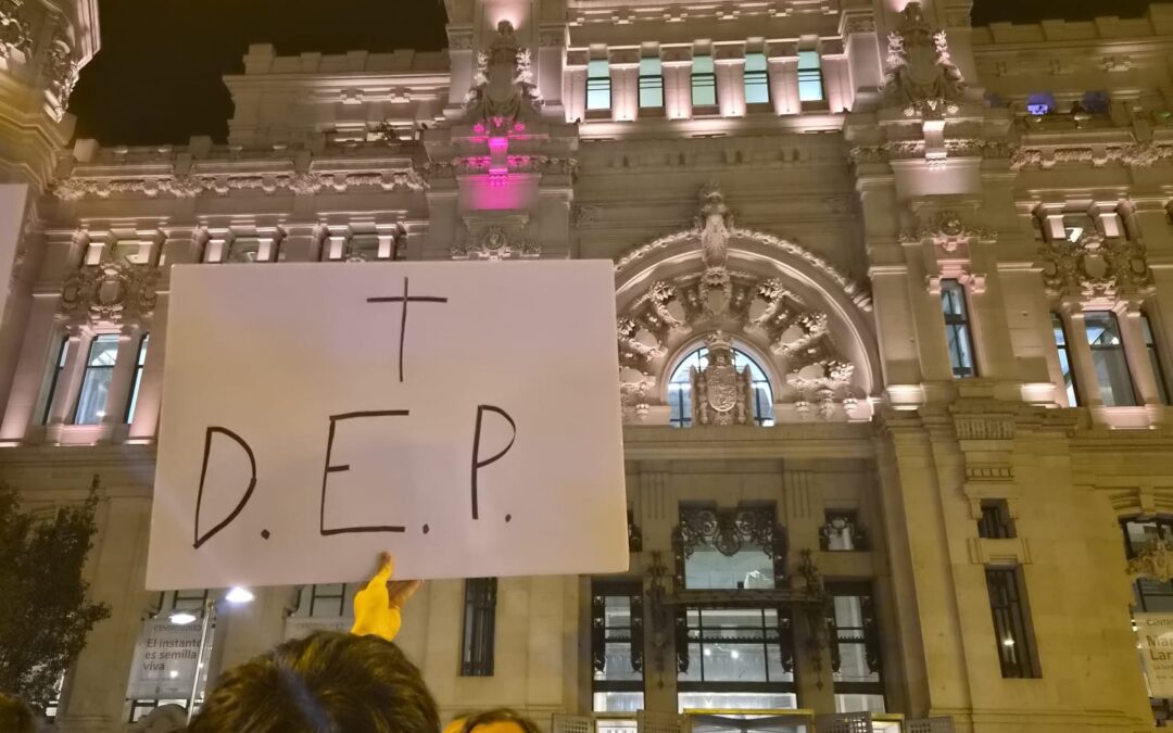 SOLIDARIDAD con los 68 fallecidos en el trágico choque de trenes en Urda (Toledo)