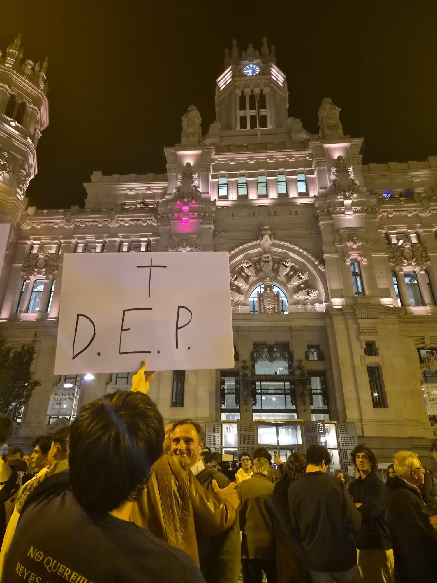SOLIDARIDAD con los 68 fallecidos en el trágico choque de trenes en Urda (Toledo)
